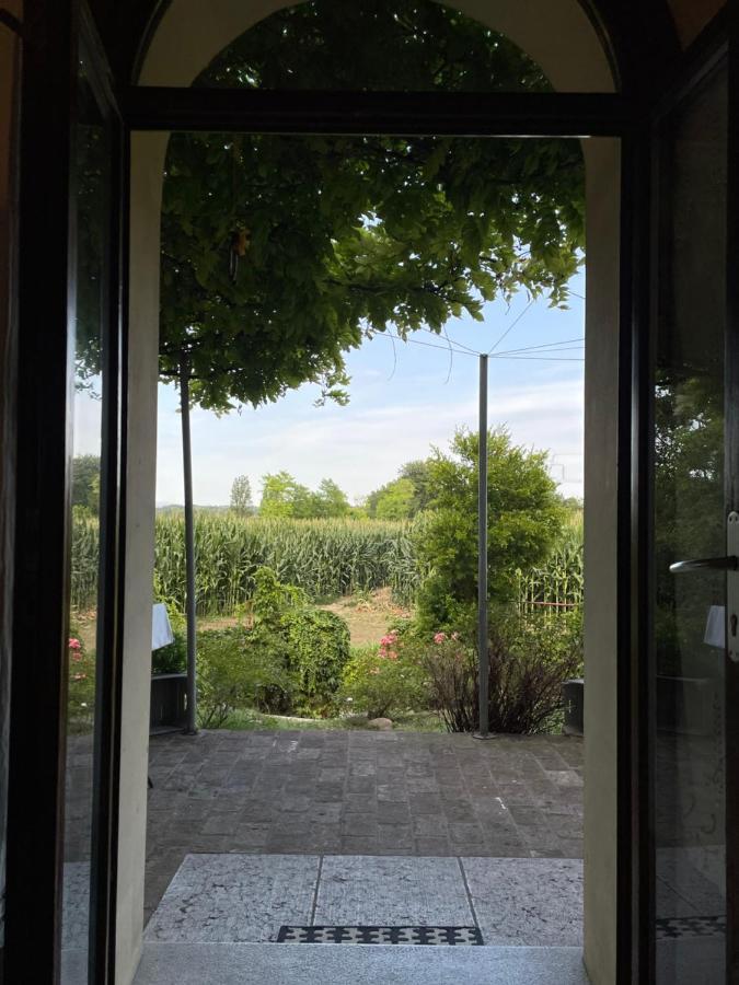 B&B Il Melograno Monzambano Kültér fotó